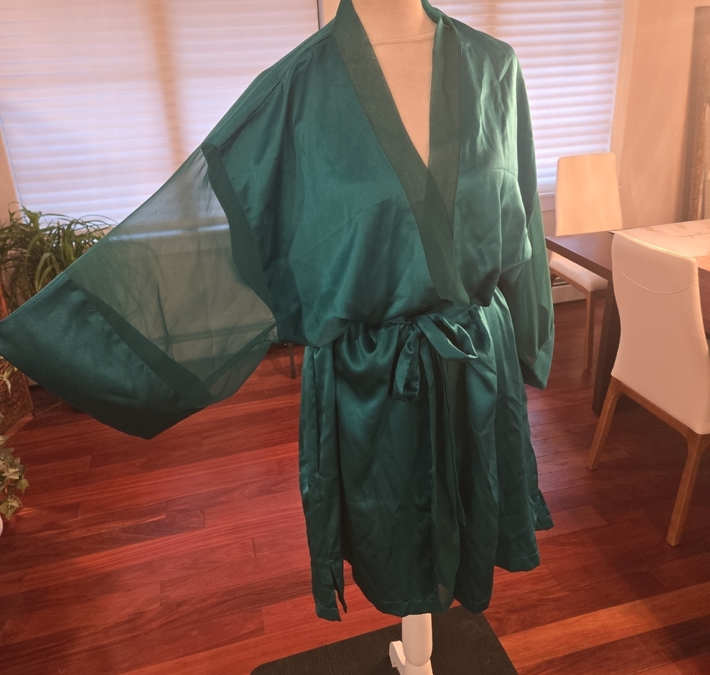VTG Victorias Secret Gold Label Kimono Midi Sheer Robe One Size Medium Large